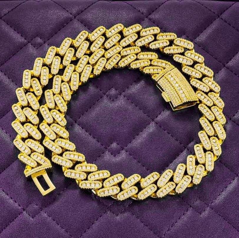 Cuban Chain VVS1 D Moissanite