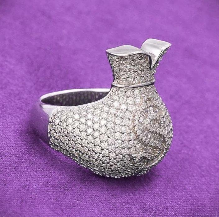 Hiphop Ring VVS1 D  Moissanite